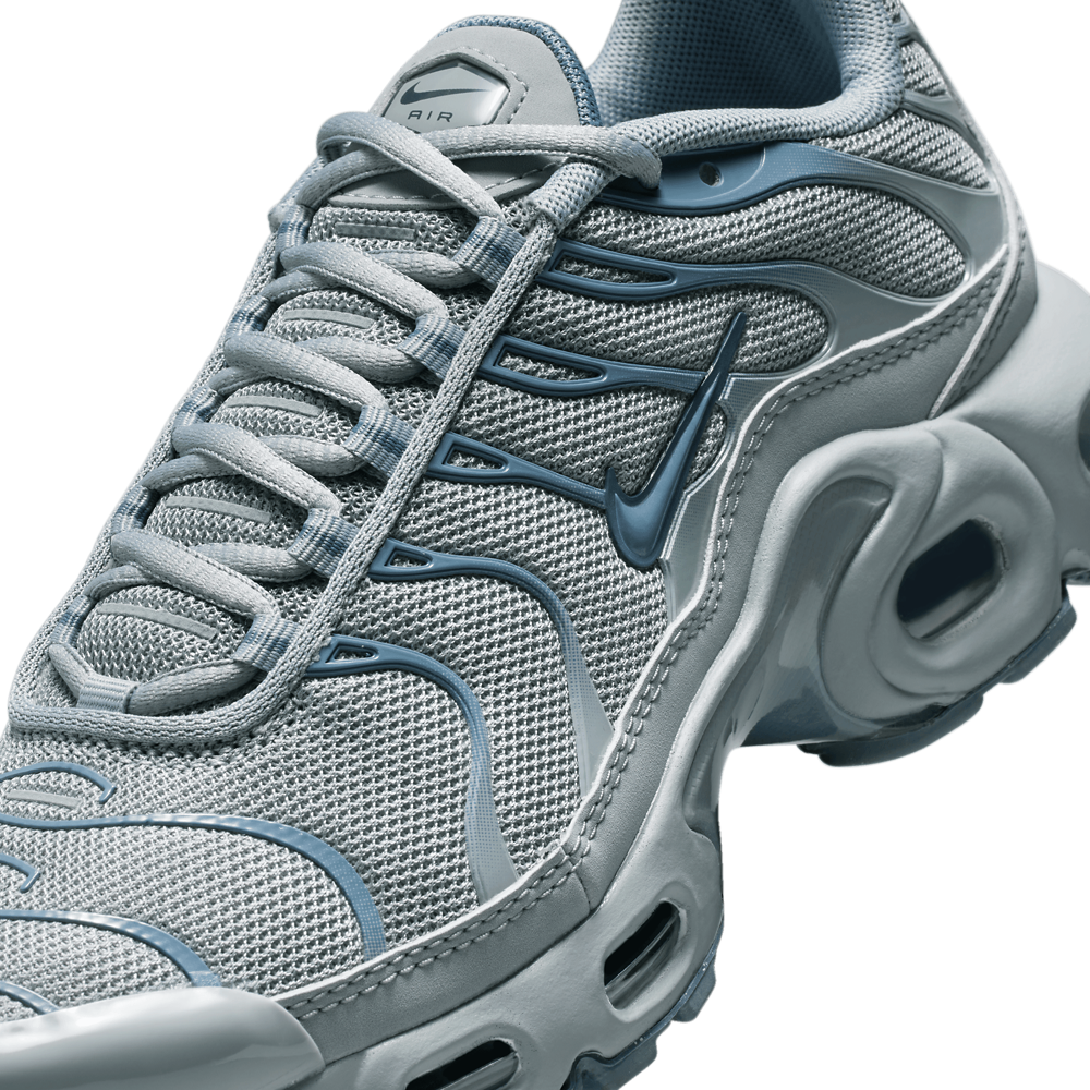 Nike Air Max Plus - Girls' Grade School — Stealth/Armory Blue/Off Noir — view 7