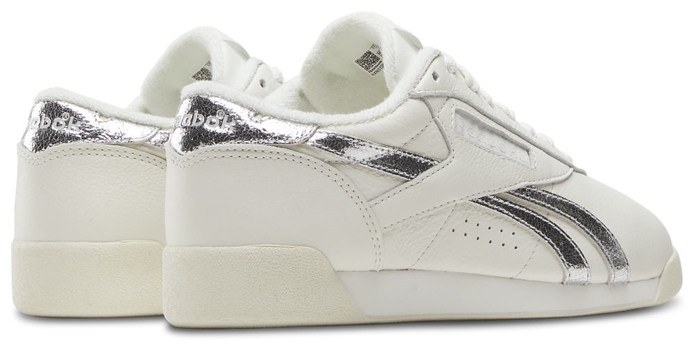 Reebok Freestyle Lo - Women's — Vintage Chalk/Chalk/Silver Metallic — view 3