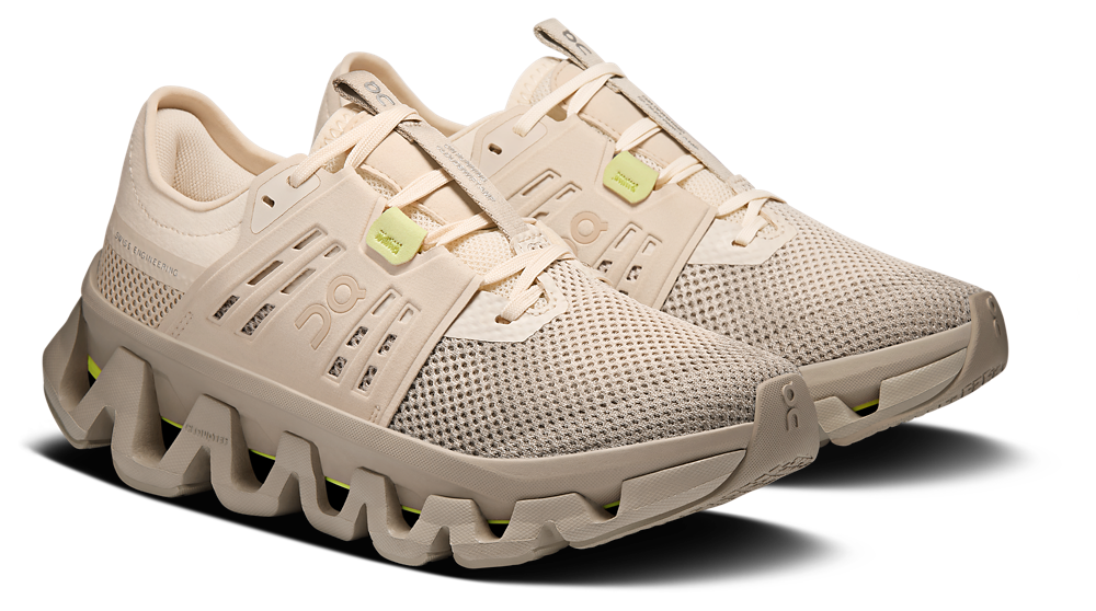 On Cloudswift Amp - Women's — Sand/Desert — view 6