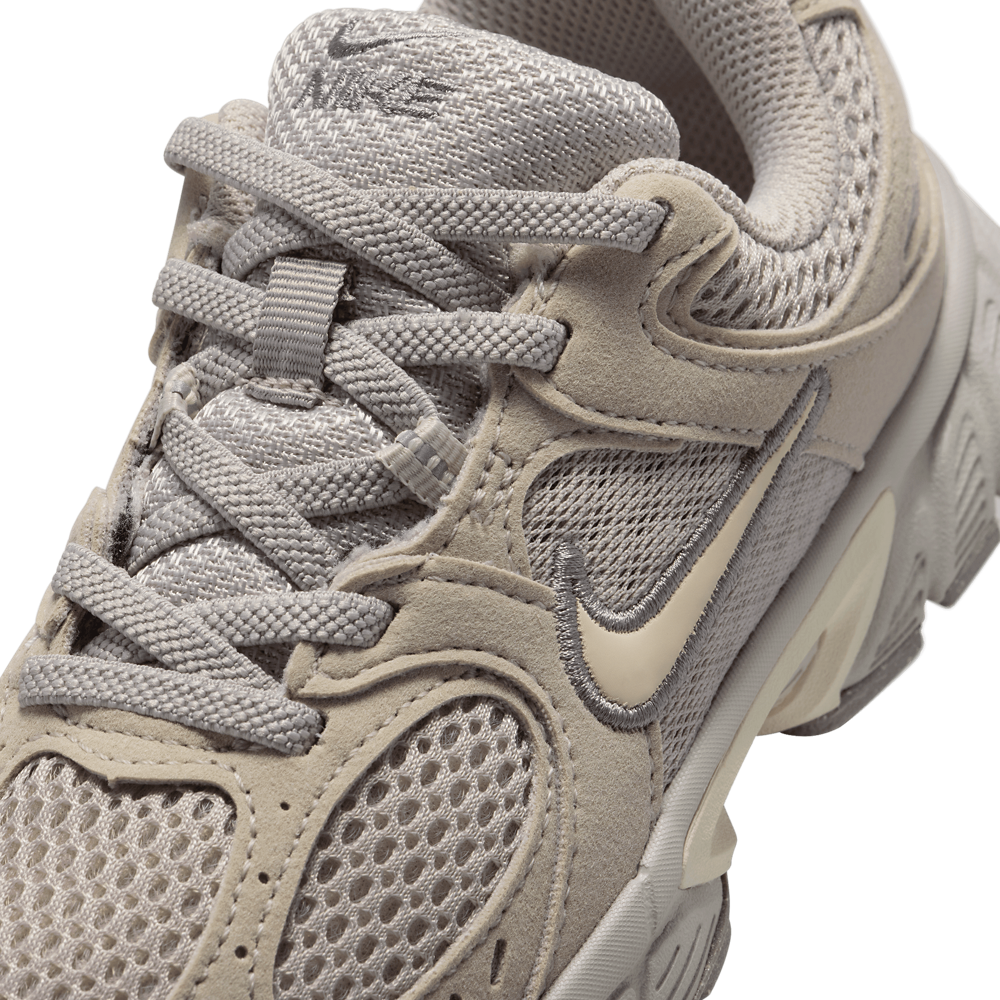 Nike V5 RNR Suede - Boys' Preschool — Pencil Point/Moon Particle/Light Orewood Brown — view 7