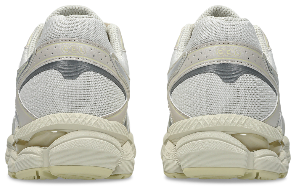 ASICS® GEL-Cumulus 16 - Women's — Cream/Pure Silver — view 3