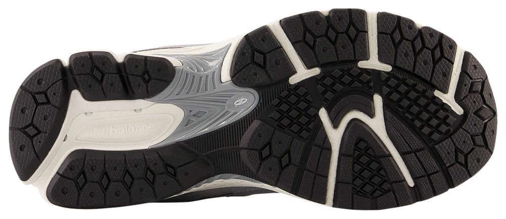 New Balance 2002R - Boys' Grade School — Steel/White — view 4