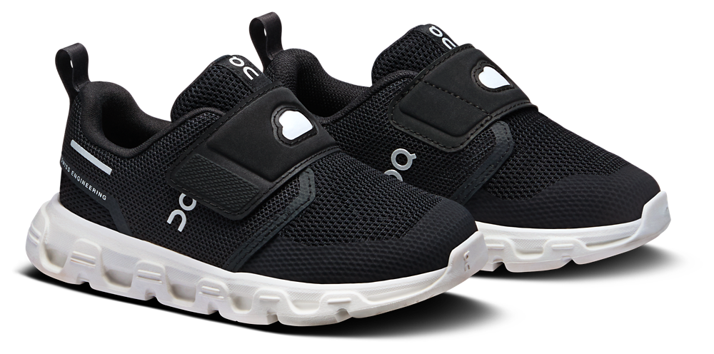On Cloud Dash - Boys' Toddler — Black/White — view 6