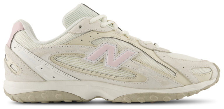 New Balance 204L - Women's White/Pink product view