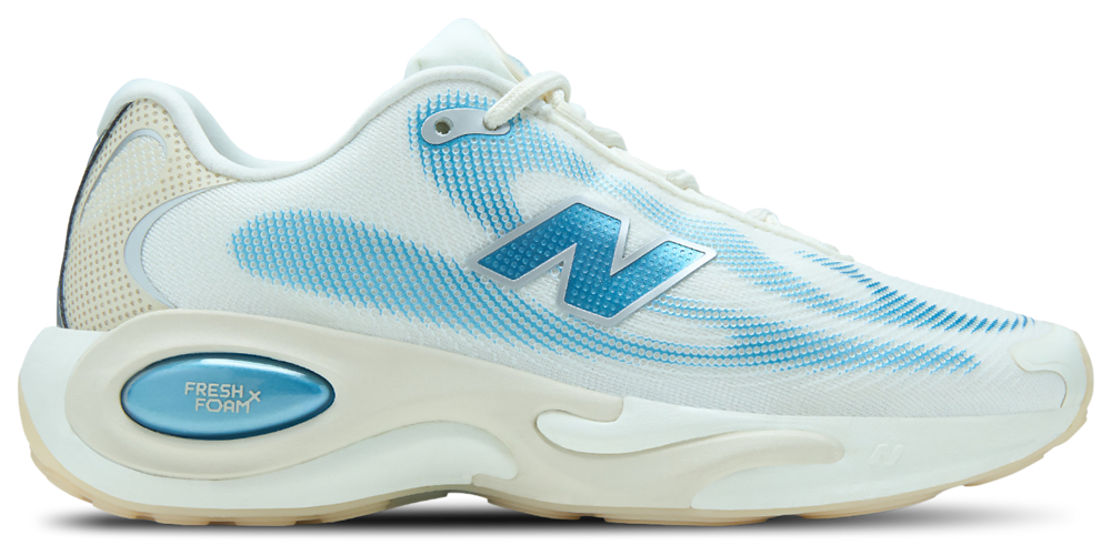 New Balance AC Runner - Women's Sea Salt/Altitude Metallic product view