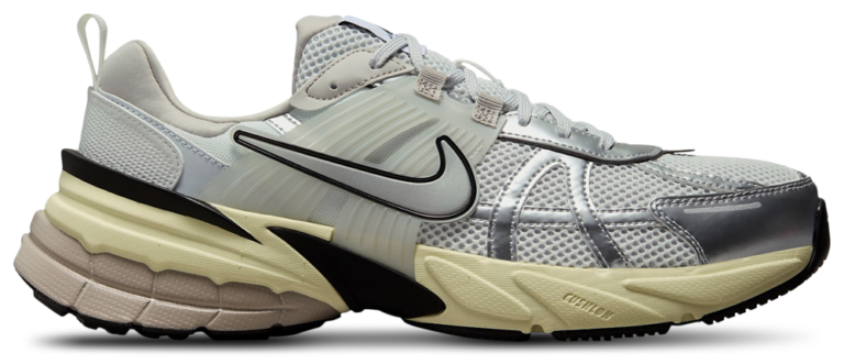 Nike V2K Run - Men's Summit White/Metallic Silver product view