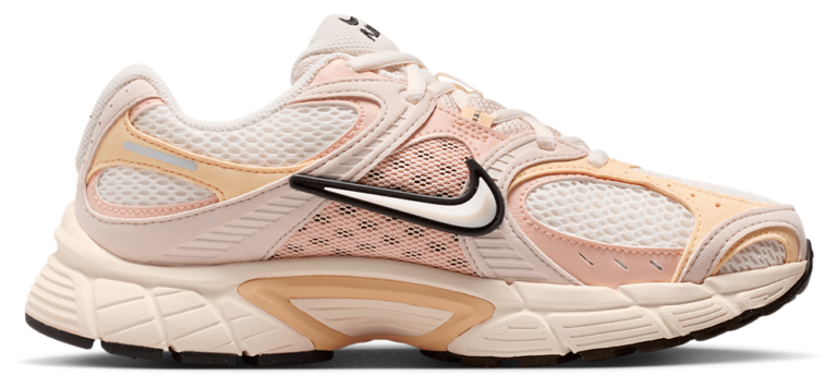 Nike V5 RNR - Women's Chalk/Chalk/Silt Red product view