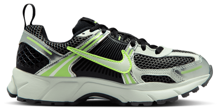 Nike Vomero 5 - Boys' Grade School Barely Green/Black/Volt Ice product view