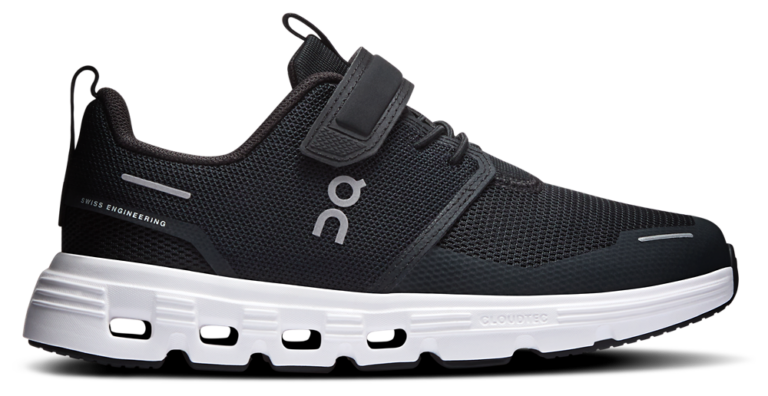 On Cloud Play 2 - Boys' Grade School Black/White product view