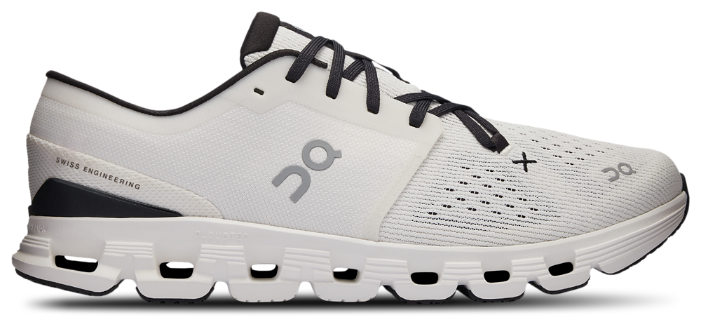 On Cloud X 4 - Men's Black/White product view