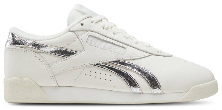 Reebok Freestyle Lo - Women's Vintage Chalk/Chalk/Silver Metallic product view
